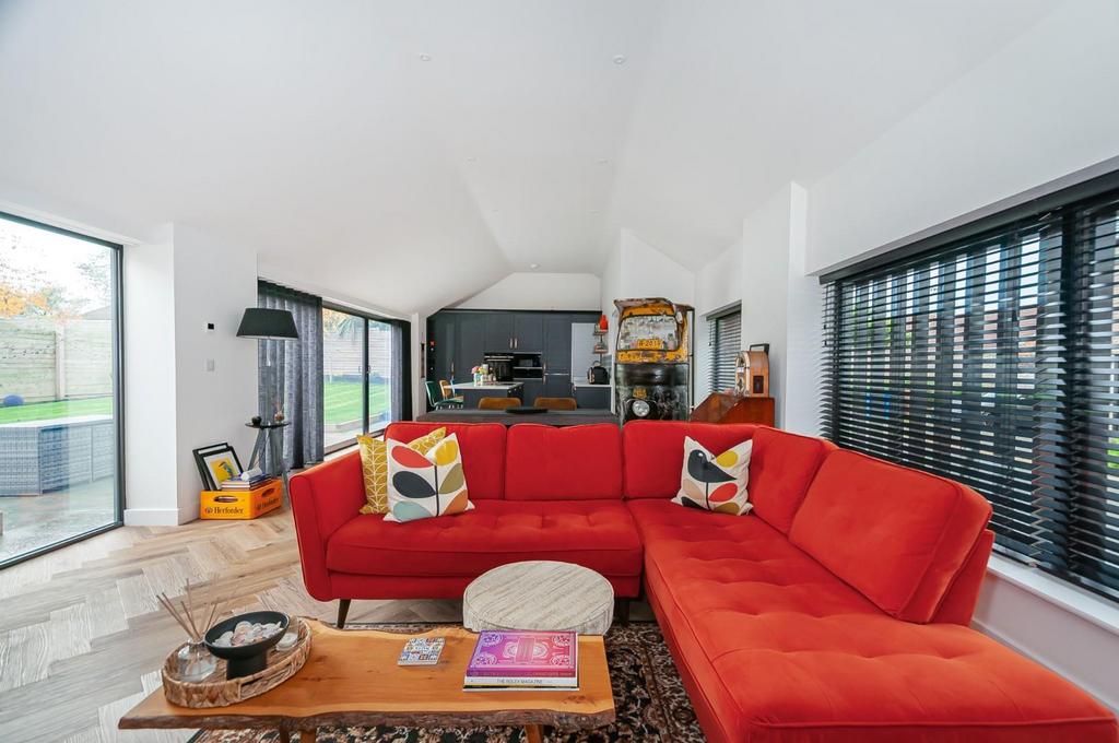 Living area alt