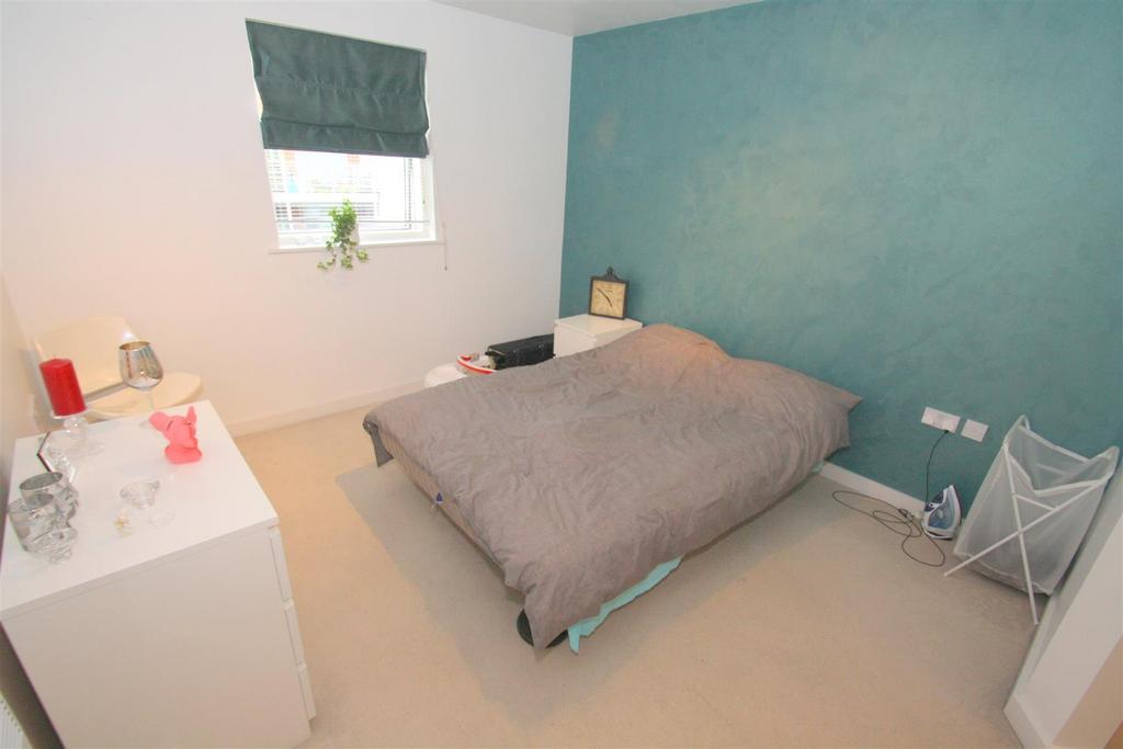 Bedroom.jpg