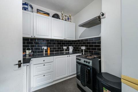 3 bedroom block of apartments for sale, Cavendish Road, Skegness, Lincolnshire, PE25 2QZ