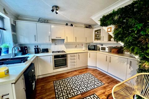 3 bedroom terraced house for sale, Swallow Dale, Thringstone, Coalville, LE67