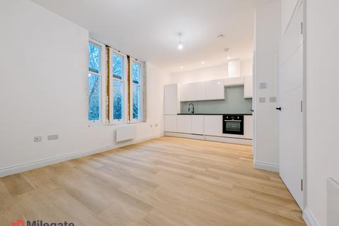 undefined, High Street, Beckenham BR3