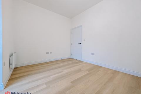 undefined, High Street, Beckenham BR3
