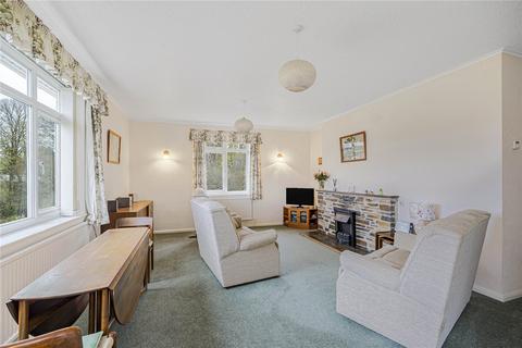 undefined, Hoo Meavy, Yelverton