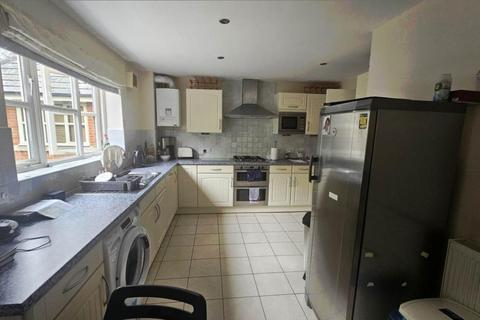 undefined, Darwin Close, Milton Keynes MK5