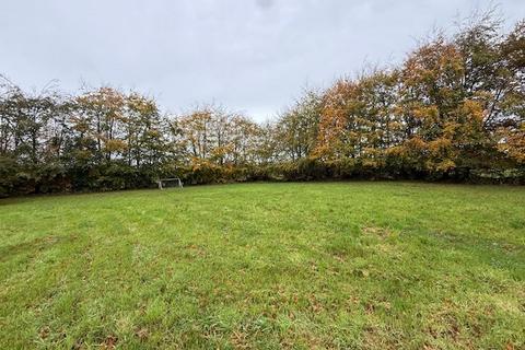 undefined, Sutton Benger SN15