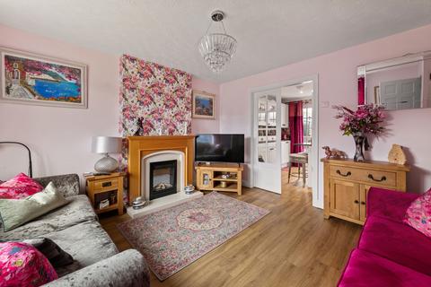 3 bedroom semi-detached house for sale, Birkdale Close, Grantham NG31