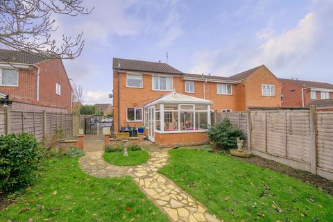 3 bedroom semi-detached house for sale, Birkdale Close, Grantham NG31