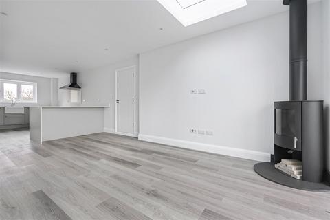 undefined, Home Farm Close, Ambrosden