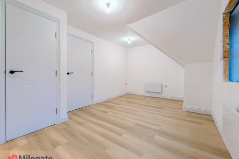 undefined, High Street, Beckenham BR3