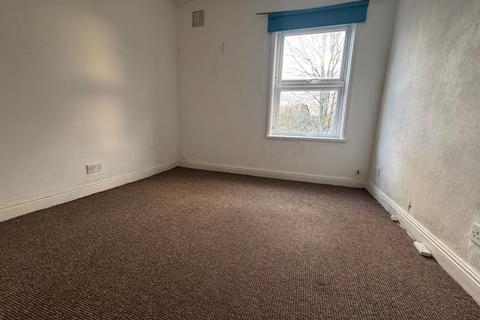 3 bedroom end of terrace house to rent, Ella Street, Newland Avenue, Hull, East Yorkshire, HU5