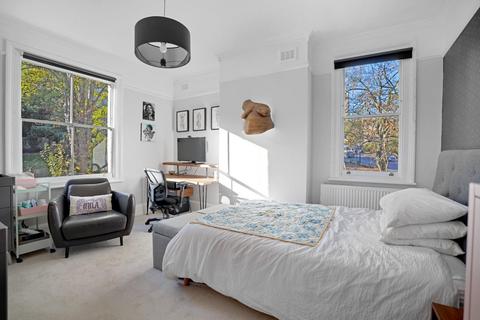 2 bedroom flat for sale, London Road, Forest Hill, London, SE23