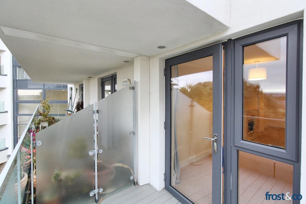 Balcony to Lounge