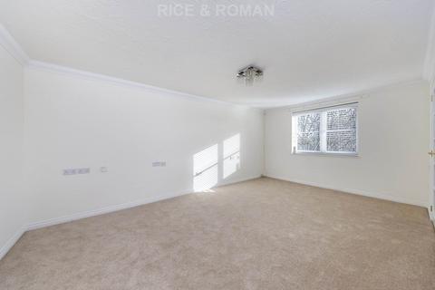 1 bedroom retirement property for sale, Guildford Road, Lightwater GU18