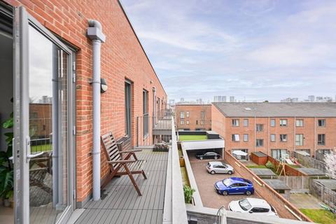 undefined, Florian Court, Canning Town, London, E16