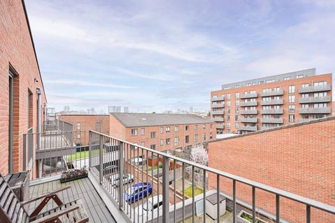 undefined, Florian Court, Canning Town, London, E16