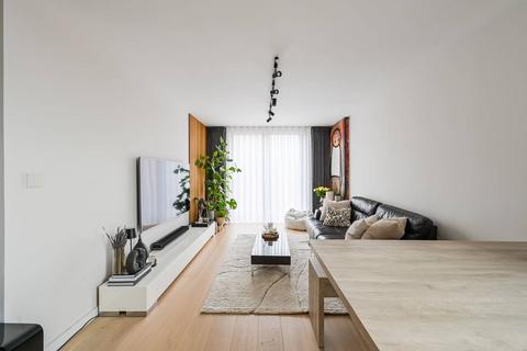 Florian Court, Canning Town, London, E16