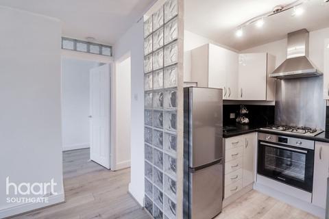 undefined, Maidstone Road, London