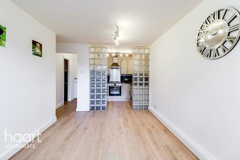 undefined, Maidstone Road, London