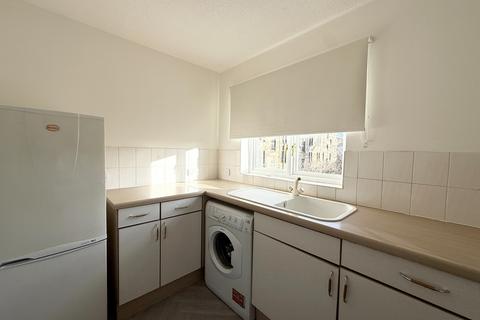 2 bedroom flat to rent, Celtic Street, Maryhill