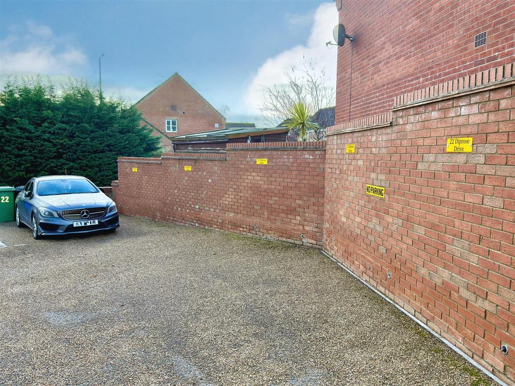 Private Parking.jpg