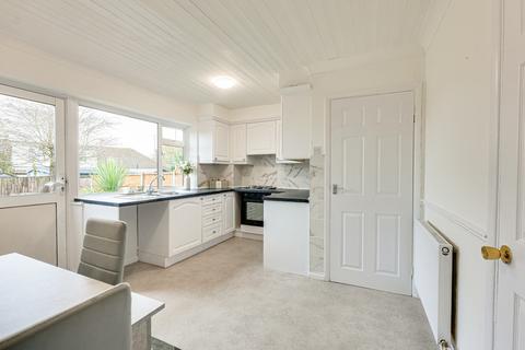 3 bedroom semi-detached house for sale, Warwick Gardens, Rayleigh, SS6