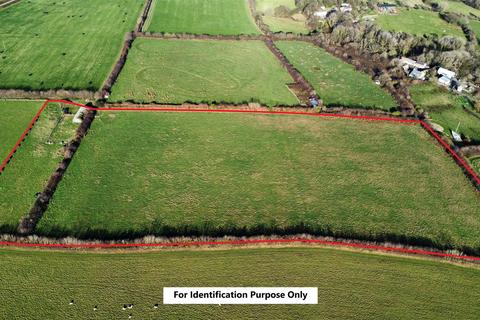 undefined, Llanycefn, Clynderwen
