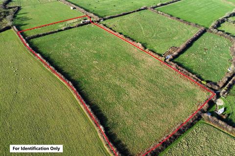 undefined, Llanycefn, Clynderwen