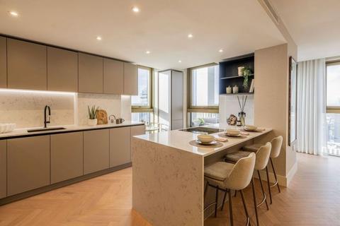 2 bedroom penthouse for sale, Marsh Wall, London E14