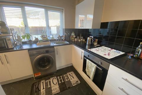 undefined, Douglas Road, Hull