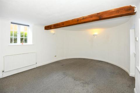2 bedroom ground floor flat for sale, Hill Street Court, Trowbridge