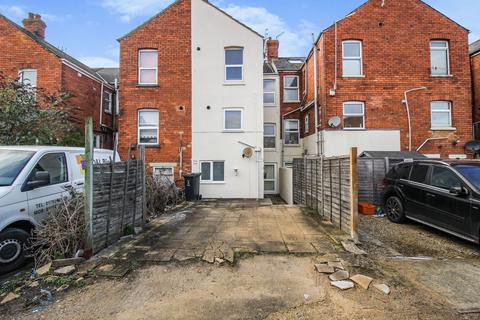 undefined, York Road, Swindon SN1