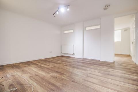 undefined, York Road, Swindon SN1