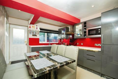 3 bedroom semi-detached house for sale, Leybourne Drive, Nottingham NG5