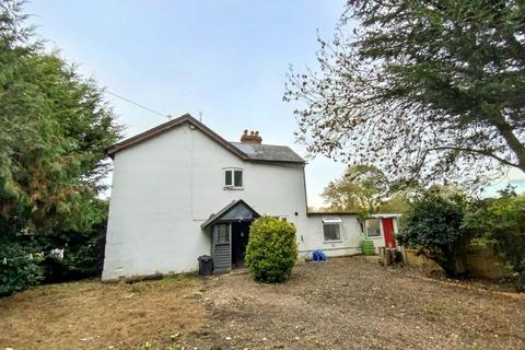 2 bedroom semi-detached house to rent, Maidstone Road, Nettlestead ME18