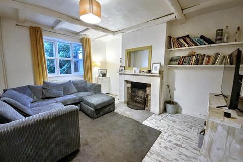 2 bedroom semi-detached house to rent, Maidstone Road, Nettlestead ME18