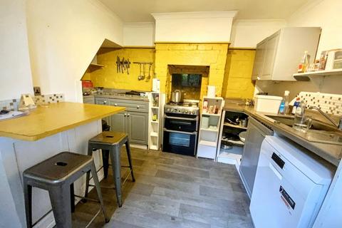 2 bedroom semi-detached house to rent, Maidstone Road, Nettlestead ME18