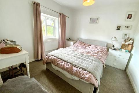 2 bedroom semi-detached house to rent, Maidstone Road, Nettlestead ME18