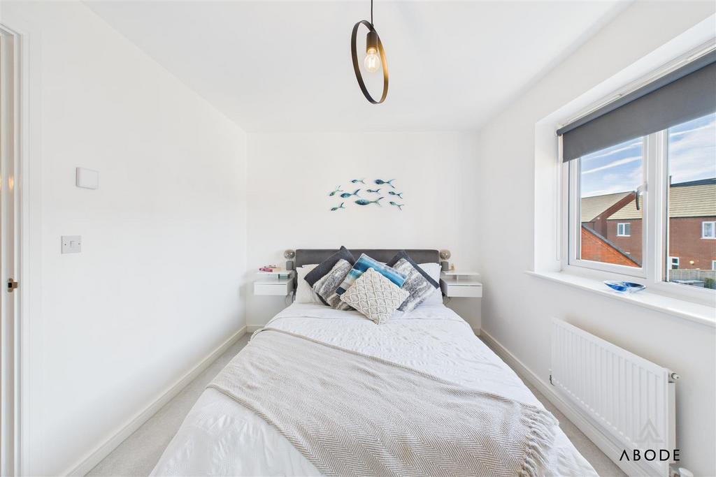 CAM01882 G0-PR0221-STILL019.jpg