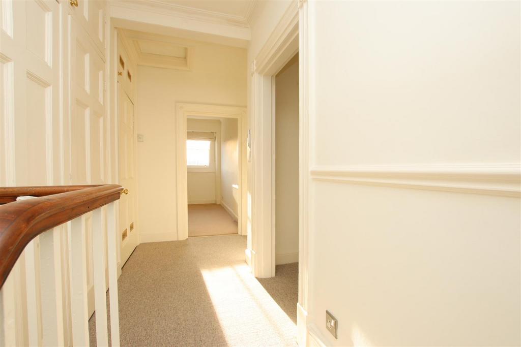 Hallway (3).JPG