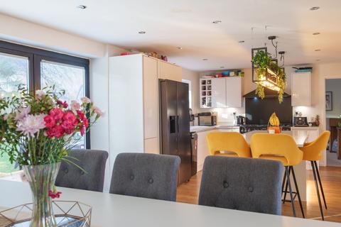 5 bedroom detached house for sale, The Ridge, Swindon SN26