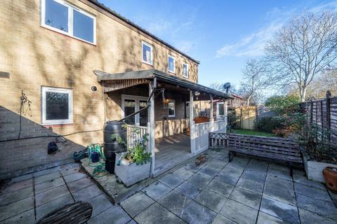 Godolphin Close, Swindon SN5