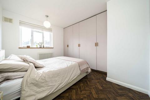 2 bedroom flat for sale, Crawthew Grove, London SE22