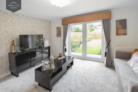 undefined, Brookfield Drive, Bradford, BD10