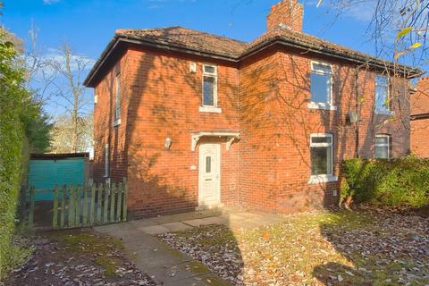 3 bedroom semi-detached house for sale, Castle Mount, Thornhill, Dewsbury, WF12