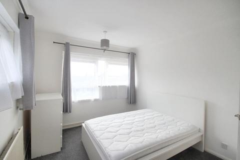 1 bedroom flat to rent, Beechwood Drive, Woodford Green, IG8