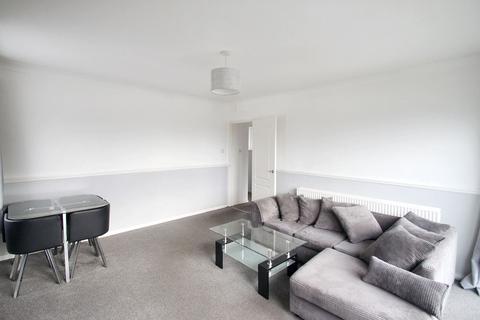 1 bedroom flat to rent, Beechwood Drive, Woodford Green, IG8
