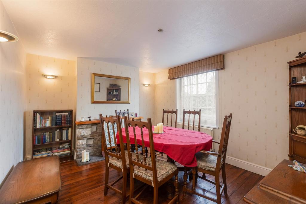 Westgate 25 Dining Room.jpg