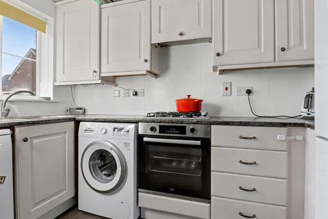 2 bedroom terraced house for sale, Redpoll Road, Norwich NR8