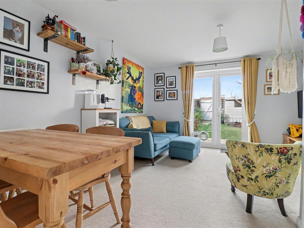 Dining/Sitting Room