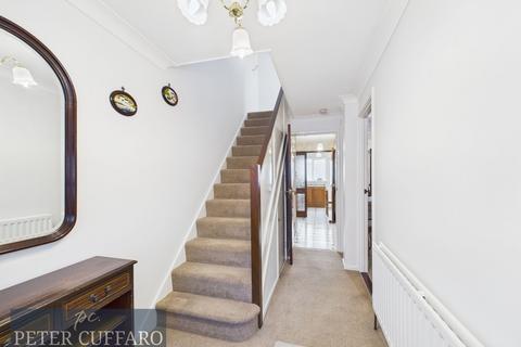 3 bedroom terraced house for sale, Thurgood Road, Hoddesdon EN11
